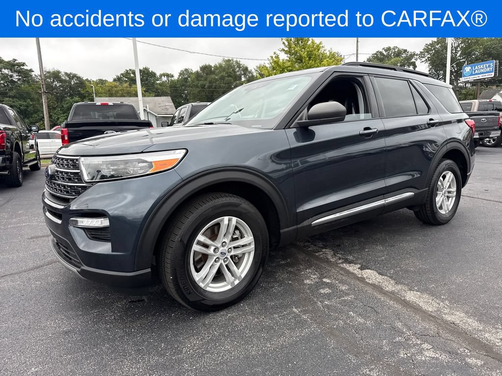 Used 2024 Ford Explorer XLT w/ Equipment Group 202A AWD/4WD image 2