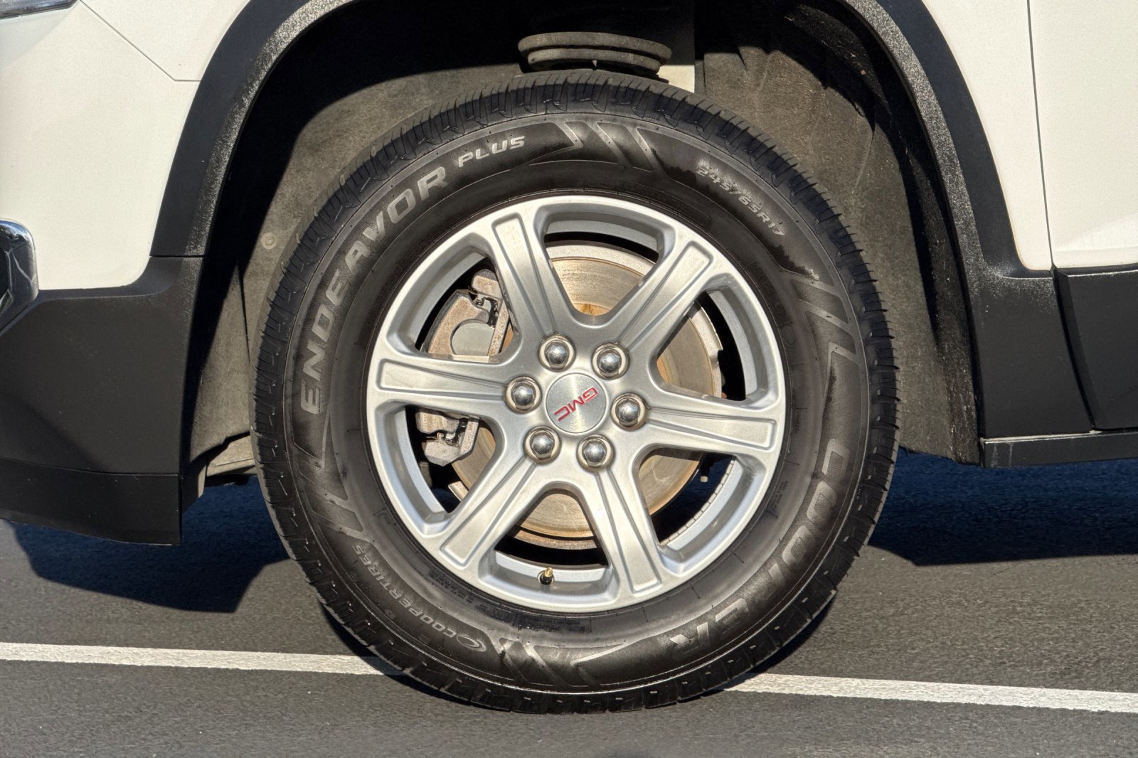 Used 2019 GMC Acadia SLE image 36