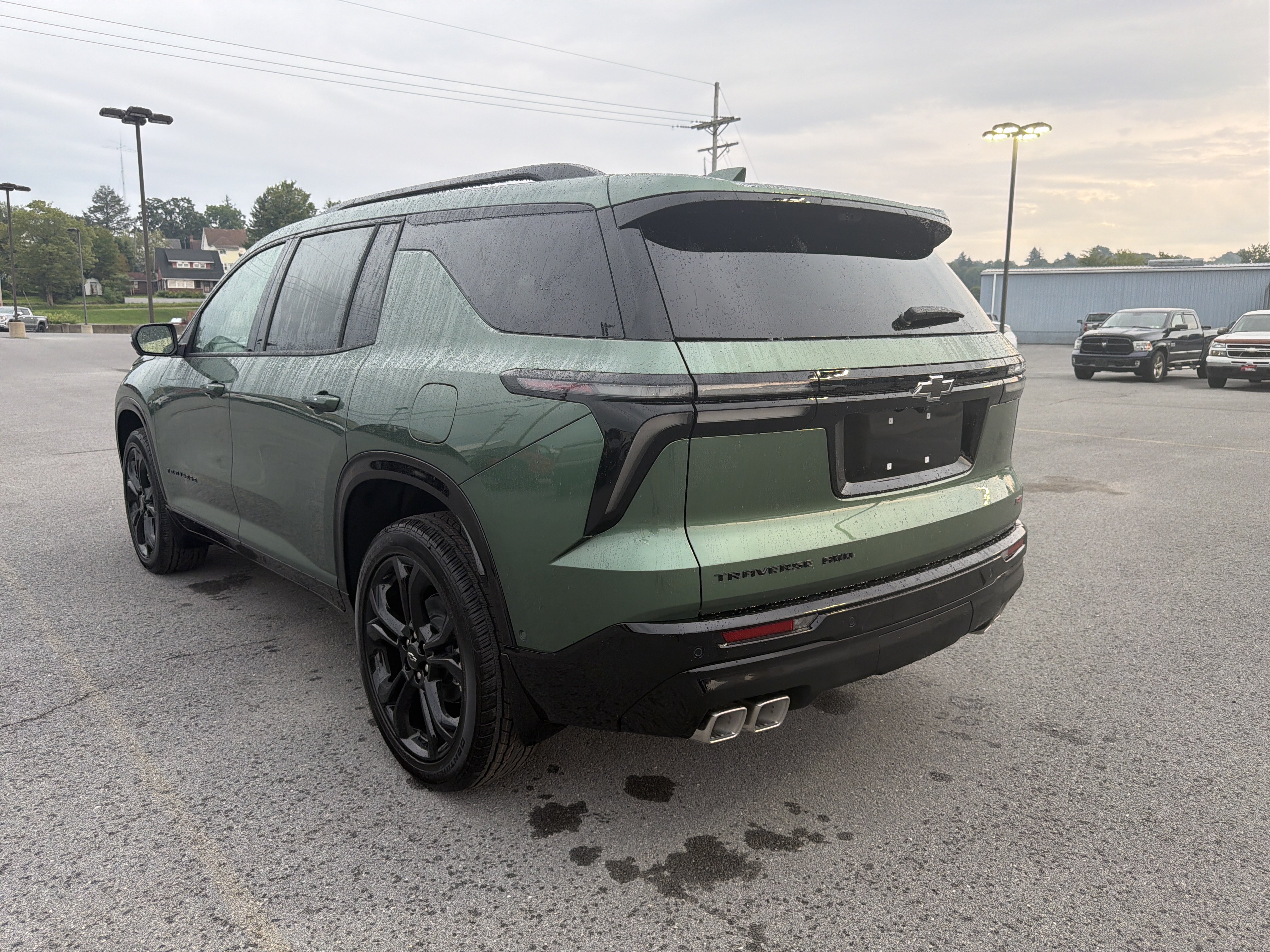 New 2027 Chevrolet Traverse RS w/ LPO, Floor Liner Package AWD/4WD image 4