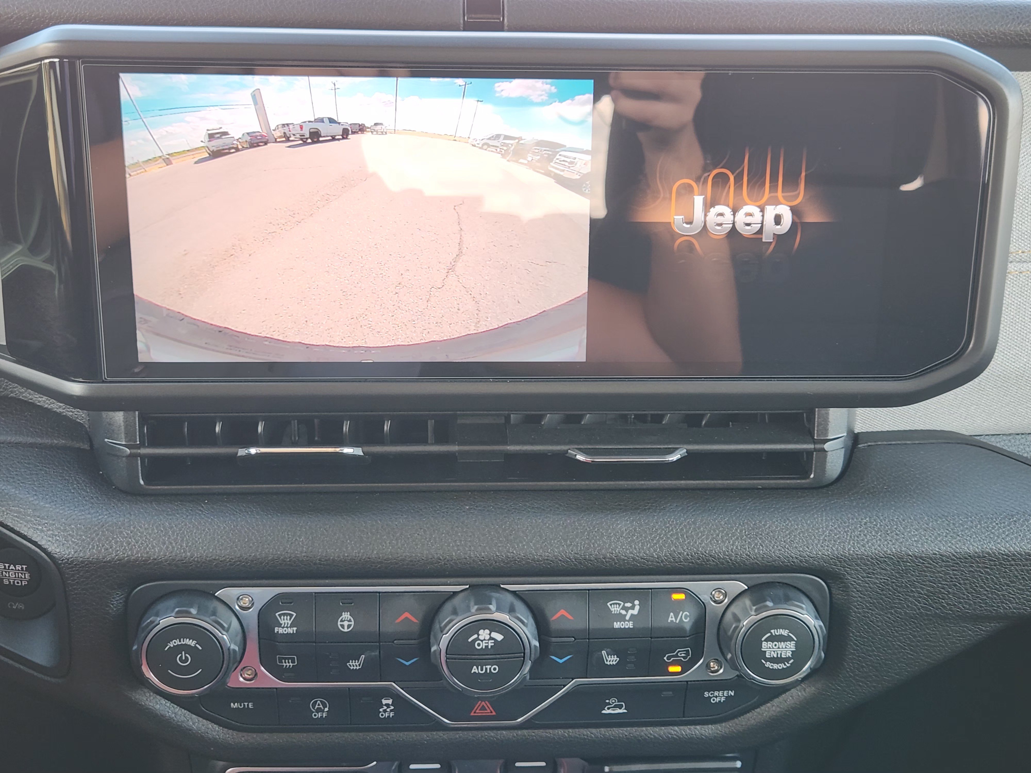 Used 2026 Jeep Wrangler Unlimited Sport AWD/4WD image 18