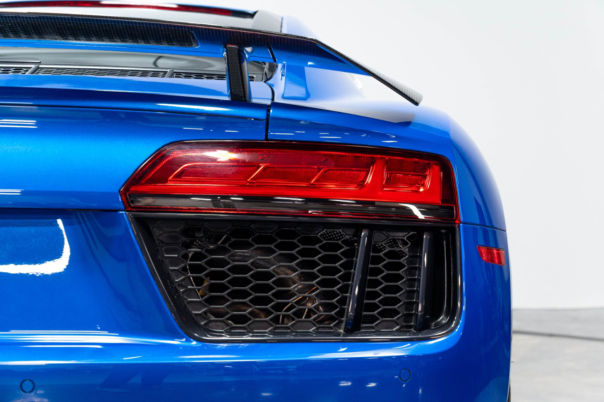 Used 2017 Audi R8 V10 plus AWD/4WD image 47