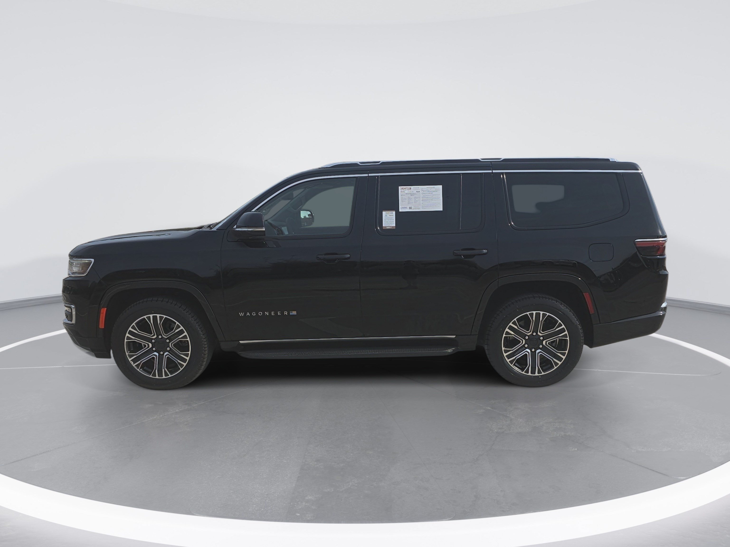 Used 2024 Jeep Wagoneer Series II AWD/4WD image 6
