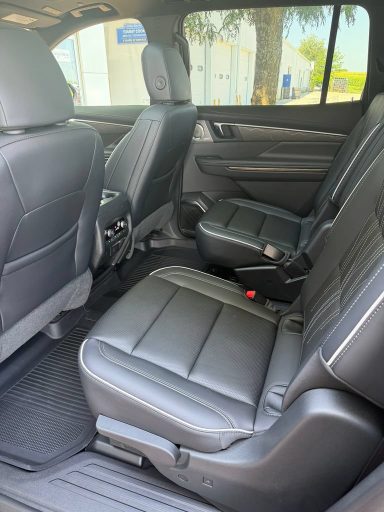 Used 2025 Buick Enclave Avenir w/ Super Cruise Package AWD/4WD image 19