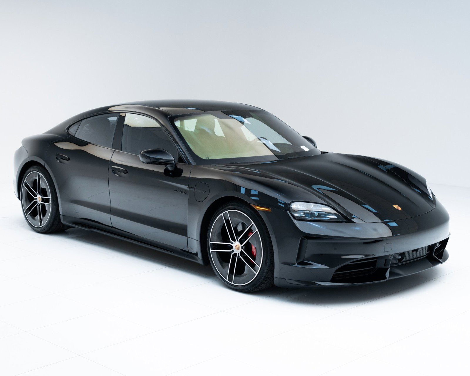 New 2026 Porsche Taycan GTS image 7