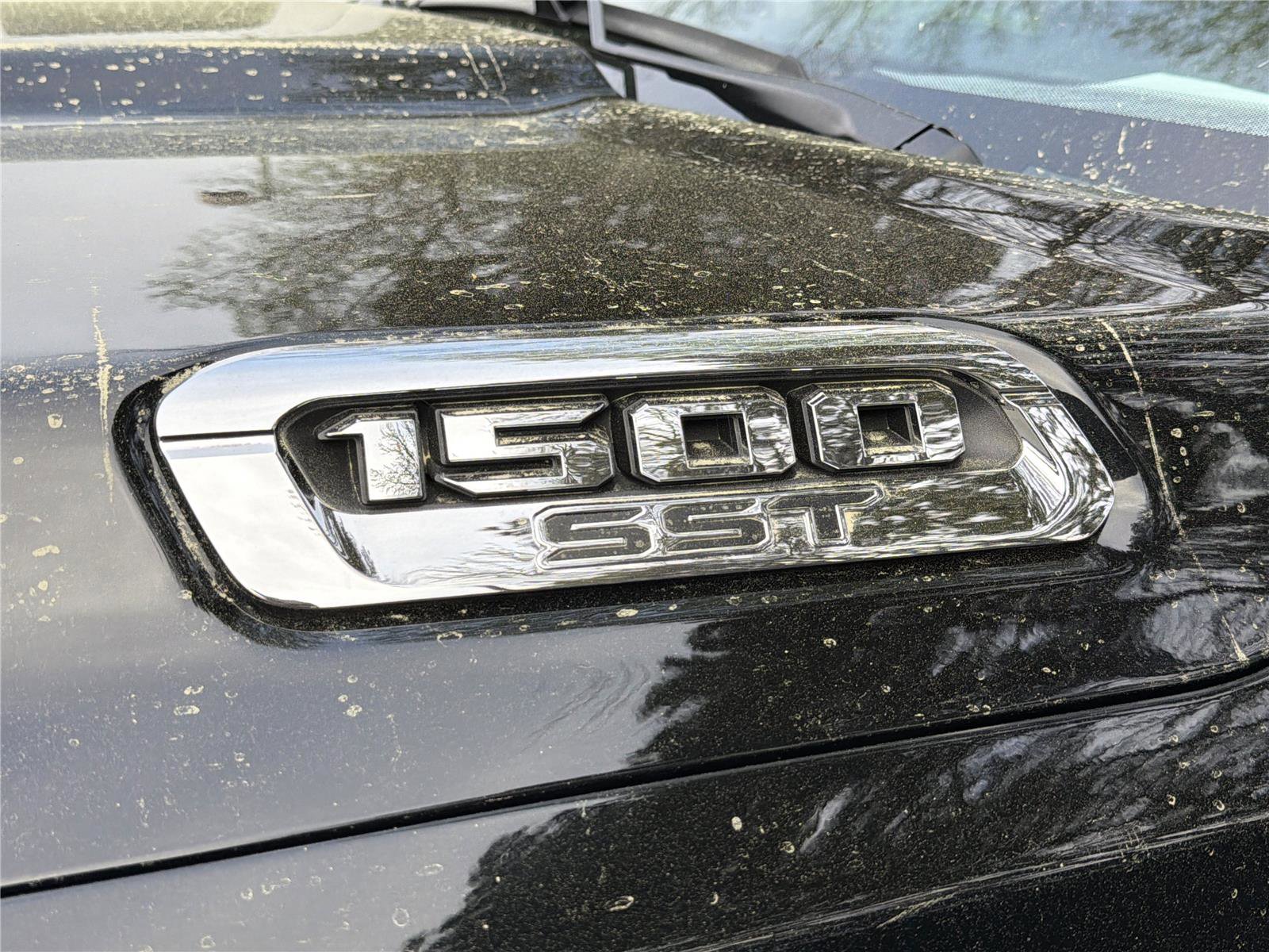 Used 2025 RAM 1500 Laramie image 11