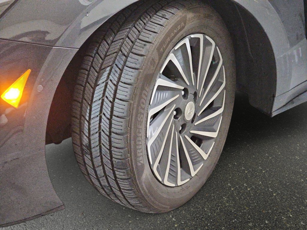 Used 2023 Hyundai Sonata Limited FWD image 33