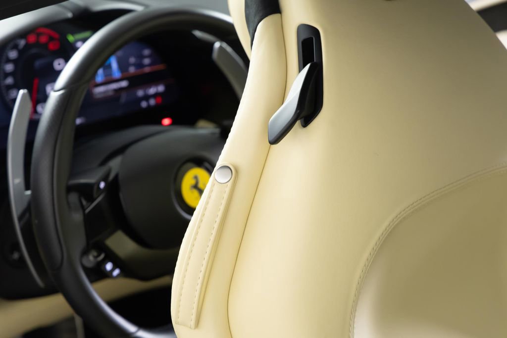 Used 2021 Ferrari Roma image 38