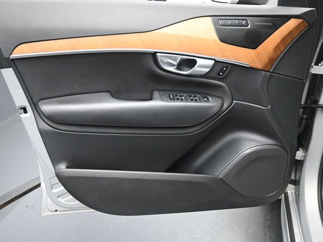 Certified 2023 Volvo XC90 B5 Plus image 20