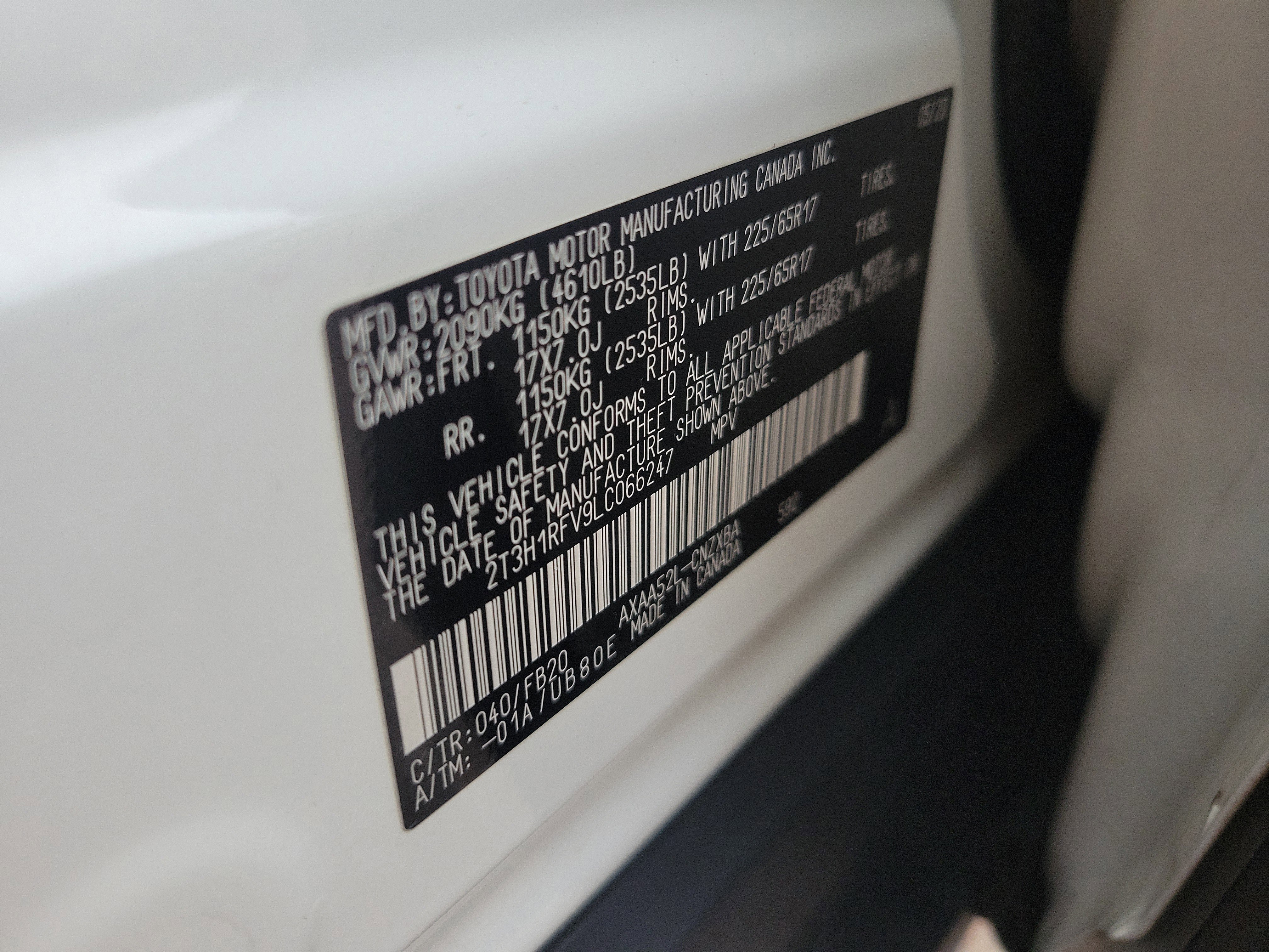 Used 2020 Toyota RAV4 LE image 30