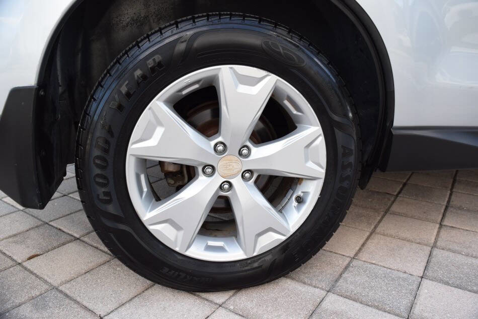 Used 2015 Subaru Forester 2.5i Premium w/ All-Weather Package AWD/4WD image 86