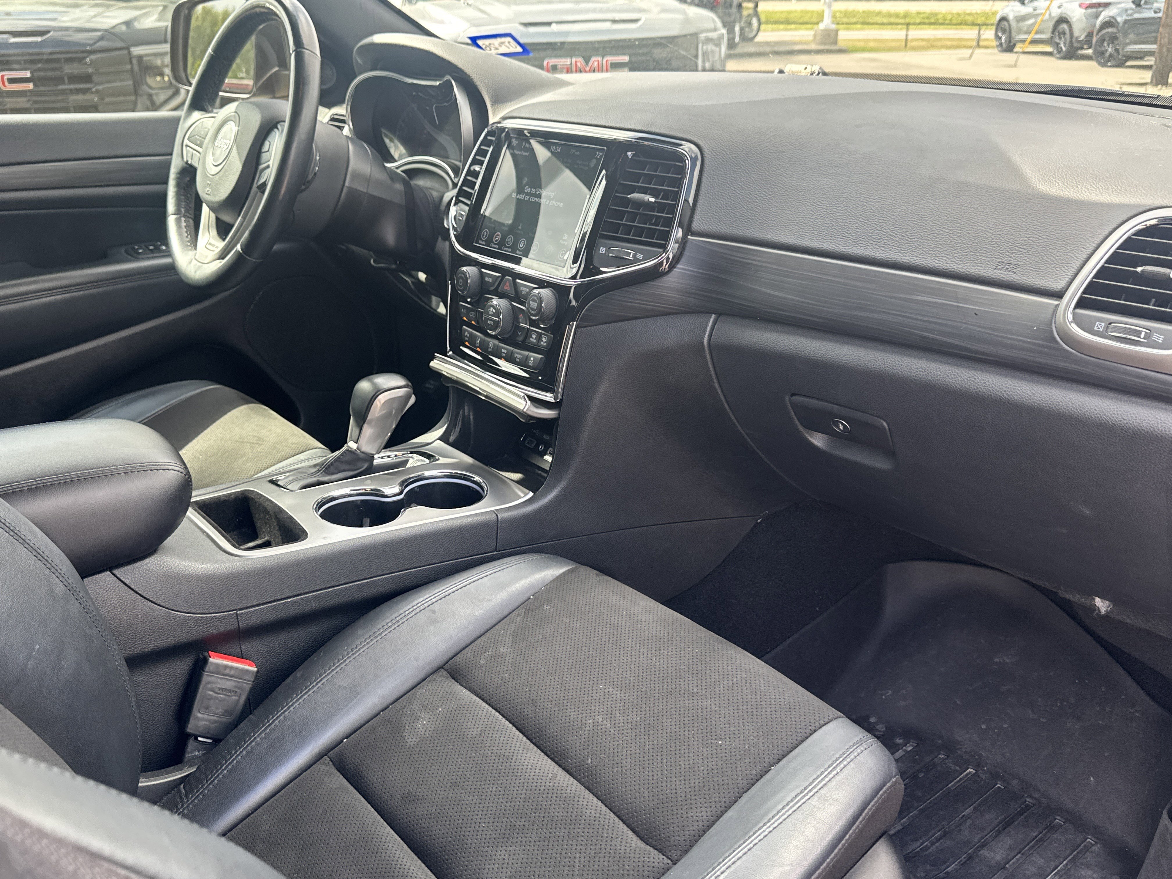 Used 2021 Jeep Grand Cherokee Laredo X image 14