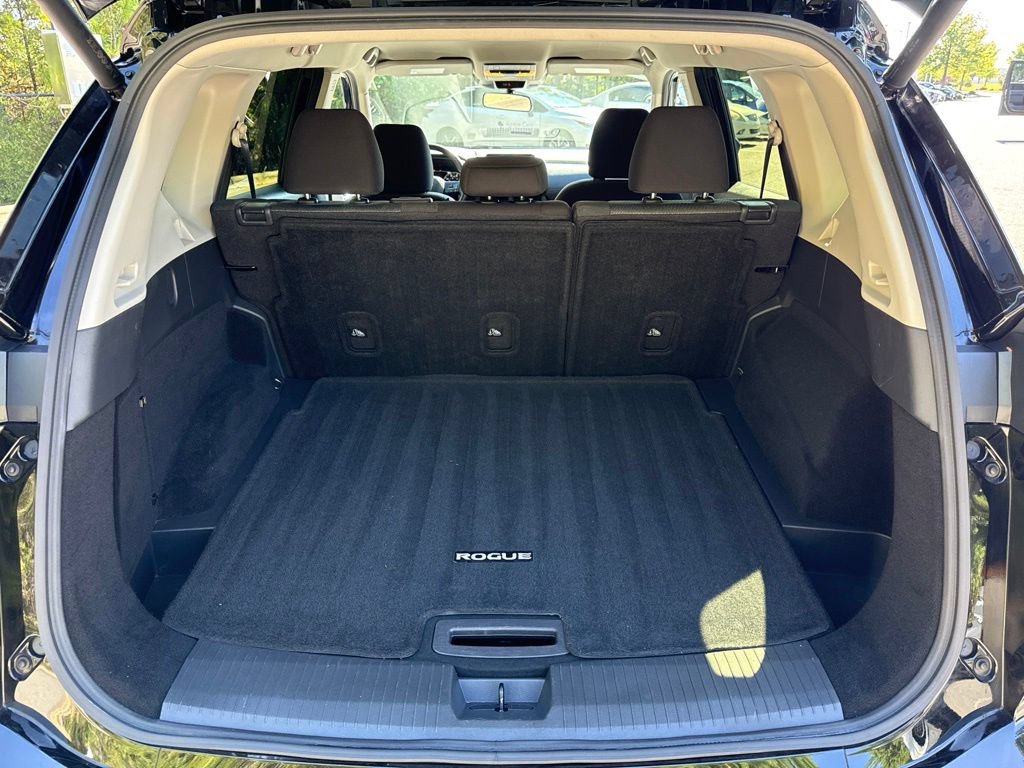 Used 2025 Nissan Rogue SV AWD/4WD image 34