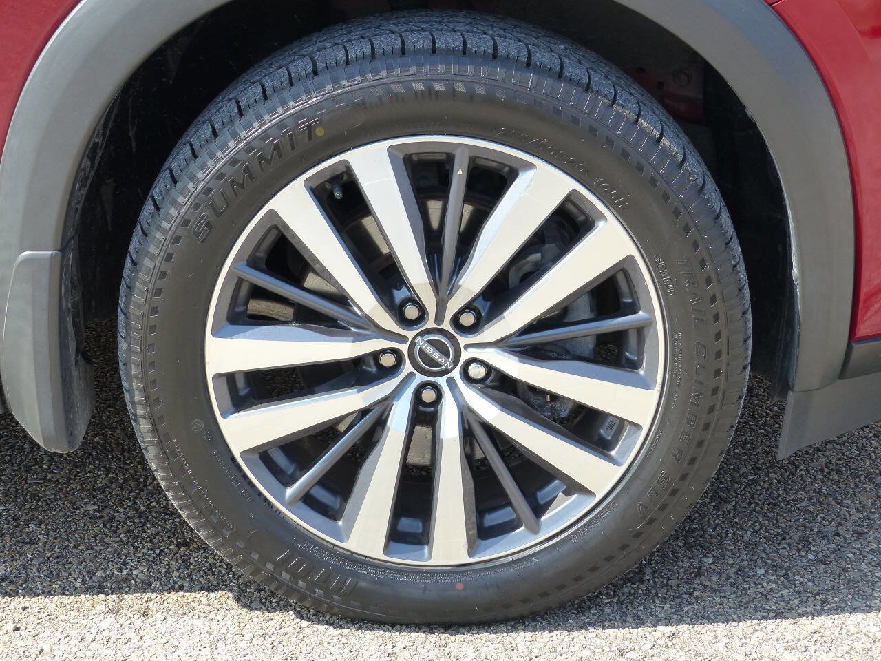 Used 2022 Nissan Pathfinder Platinum w/ Cargo Package FWD image 13