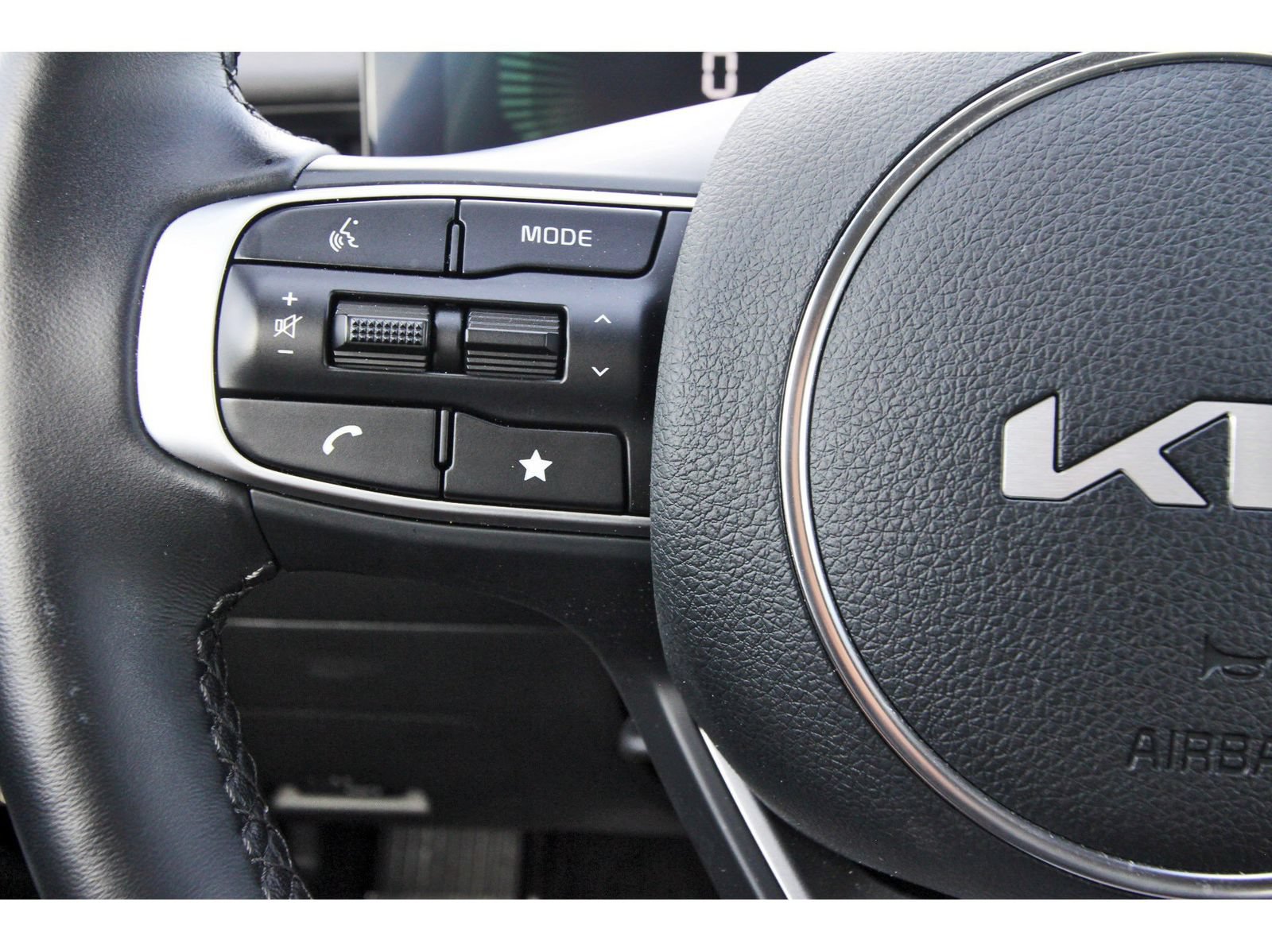 Used 2025 Kia K5 GT-Line AWD/4WD image 17
