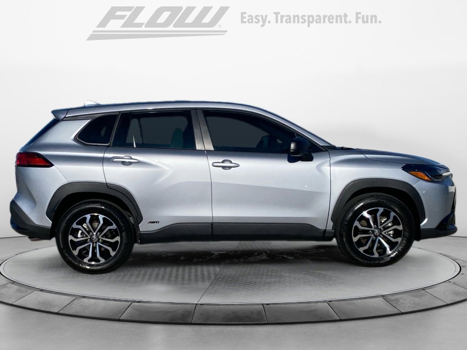 Used 2024 Toyota Corolla Cross AWD Hybrid image 9