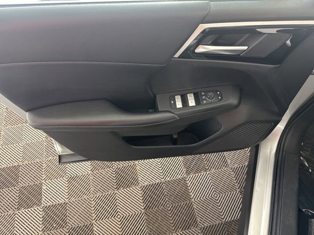 Used 2023 Mitsubishi Outlander SE AWD/4WD image 18