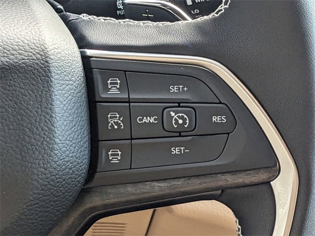 New 2025 Jeep Grand Cherokee Limited image 17