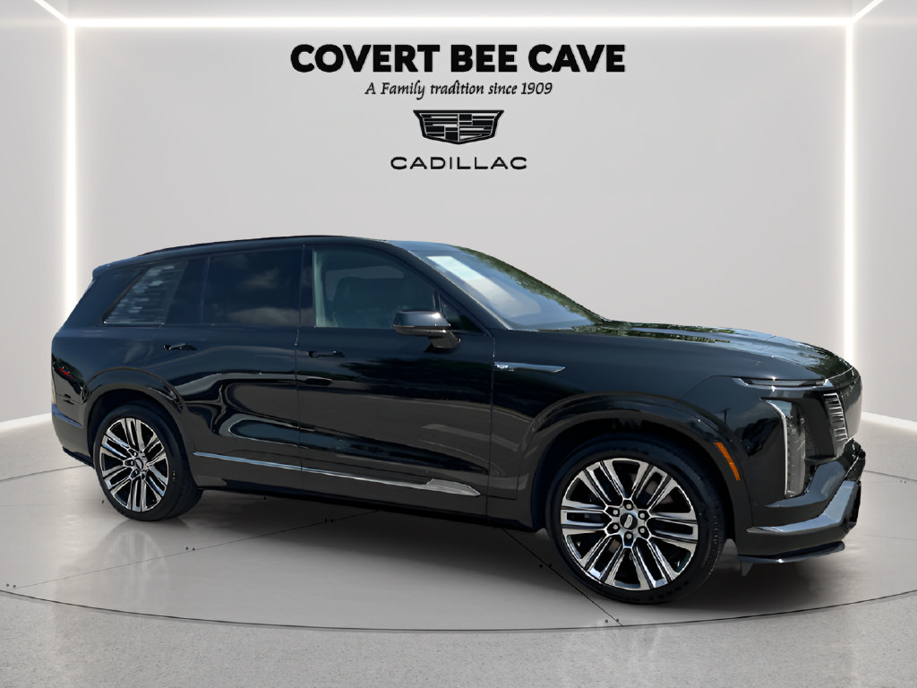Used 2026 Cadillac Vistiq Platinum w/ LPO, Floor Liner Package AWD/4WD image 17
