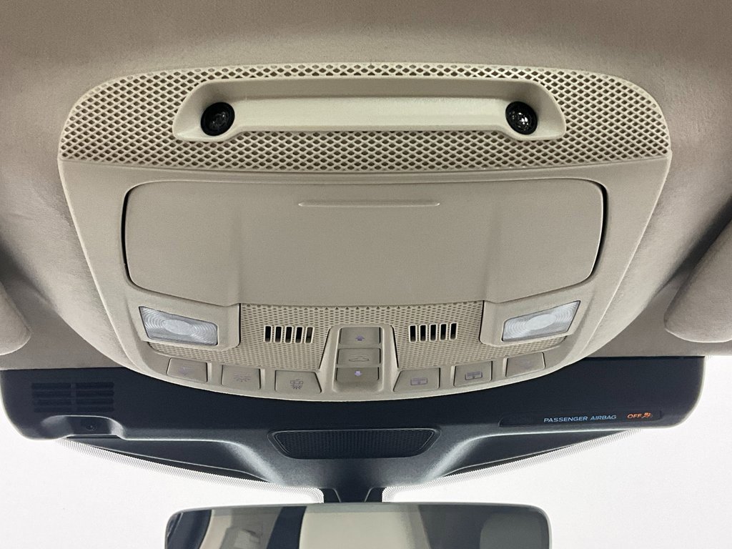 Used 2022 Lincoln Nautilus Black Label w/ Class II Trailer Tow Package image 13