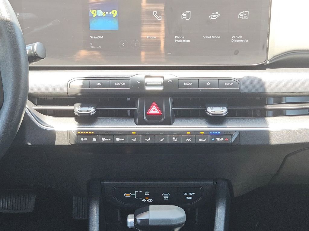 Used 2025 Kia K4 FWD image 21