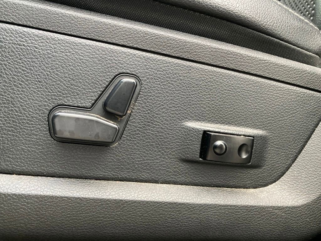 Used 2017 RAM 1500 Lone Star AWD/4WD image 12
