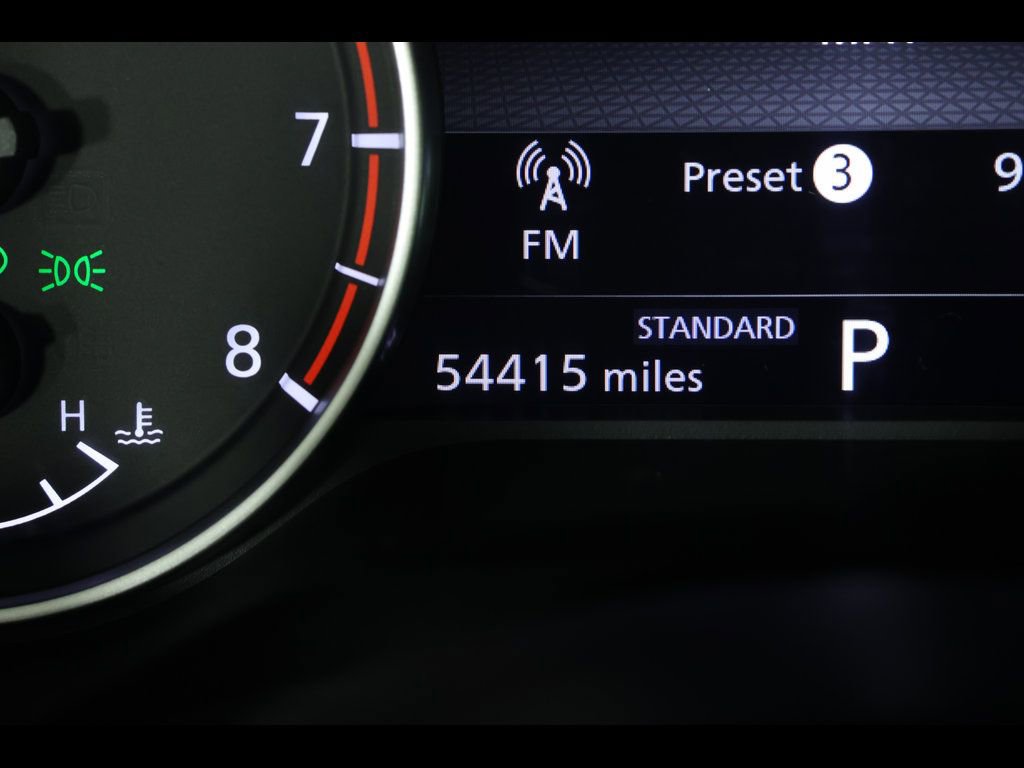 Used 2024 Nissan Rogue S image 25