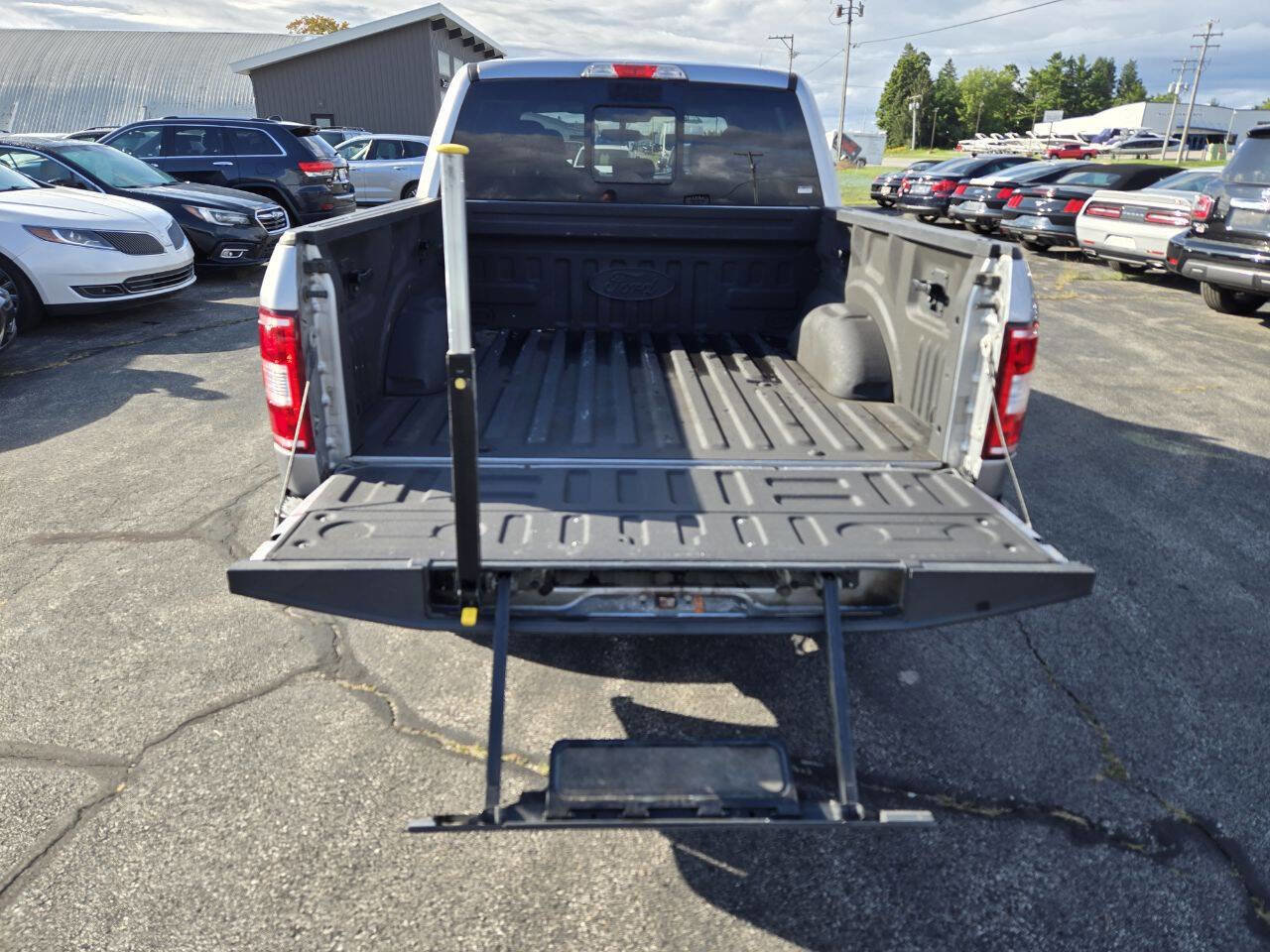 Used 2020 Ford F150 XLT w/ Equipment Group 302A Luxury image 11