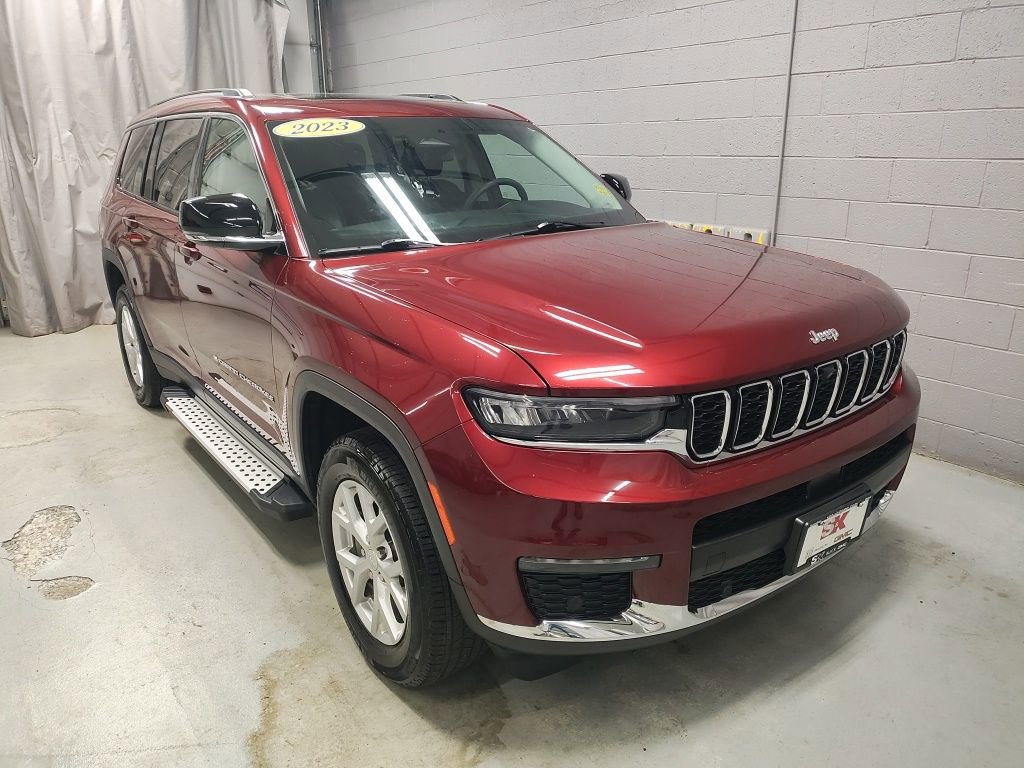 Used 2023 Jeep Grand Cherokee L Limited w/ Luxury Tech Group II AWD/4WD image 5