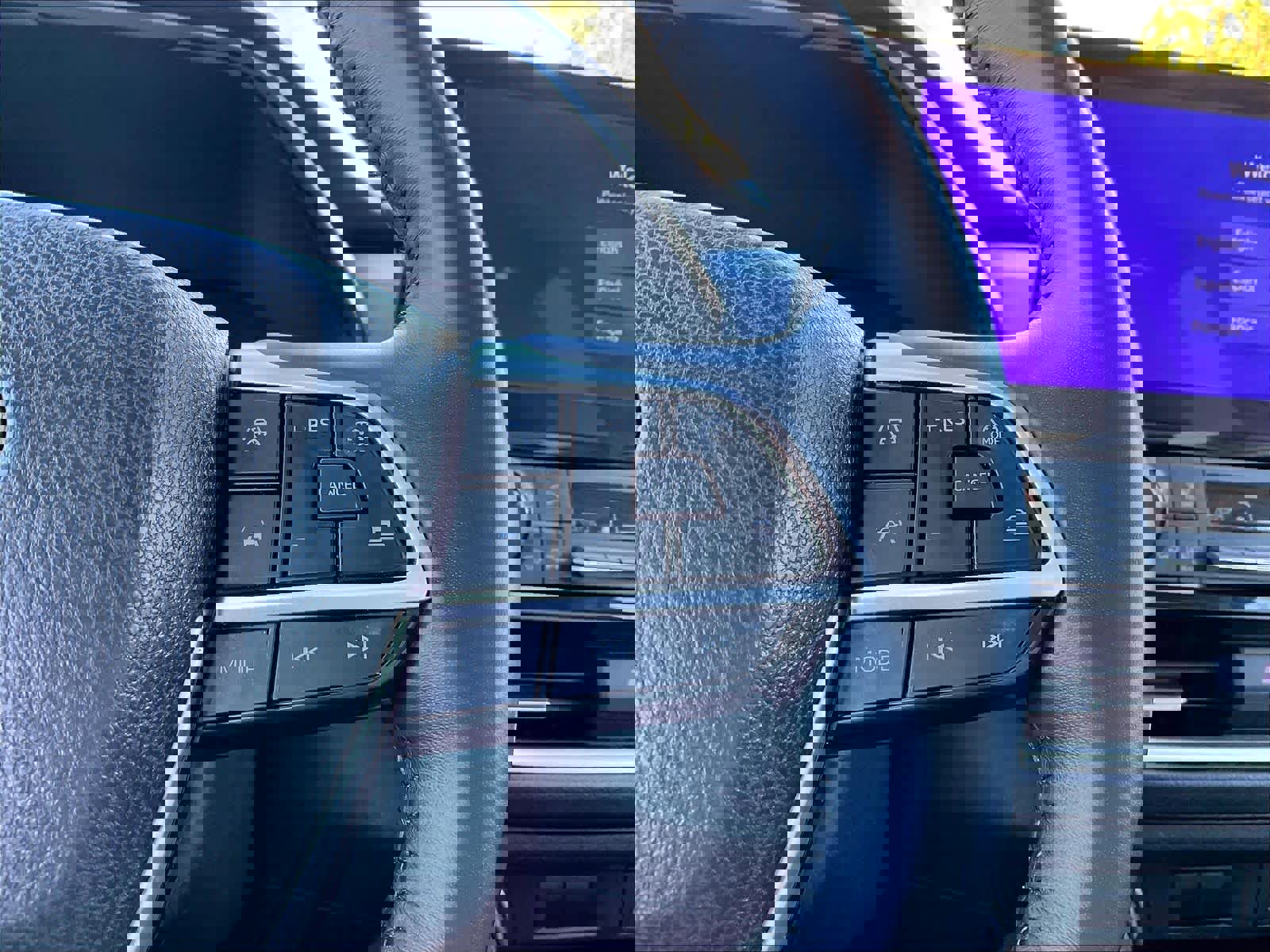 Used 2024 Toyota Grand Highlander XLE image 25