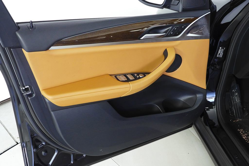 Used 2023 BMW X3 sDrive30i w/ Premium Package image 11