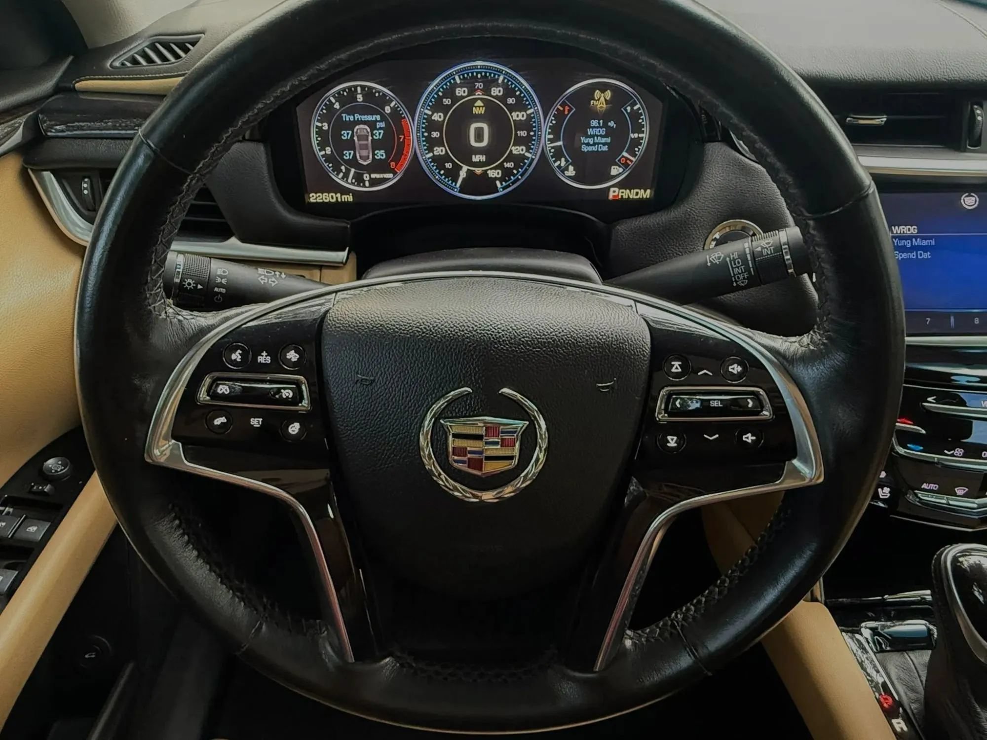 Used 2013 Cadillac XTS Premium FWD image 28