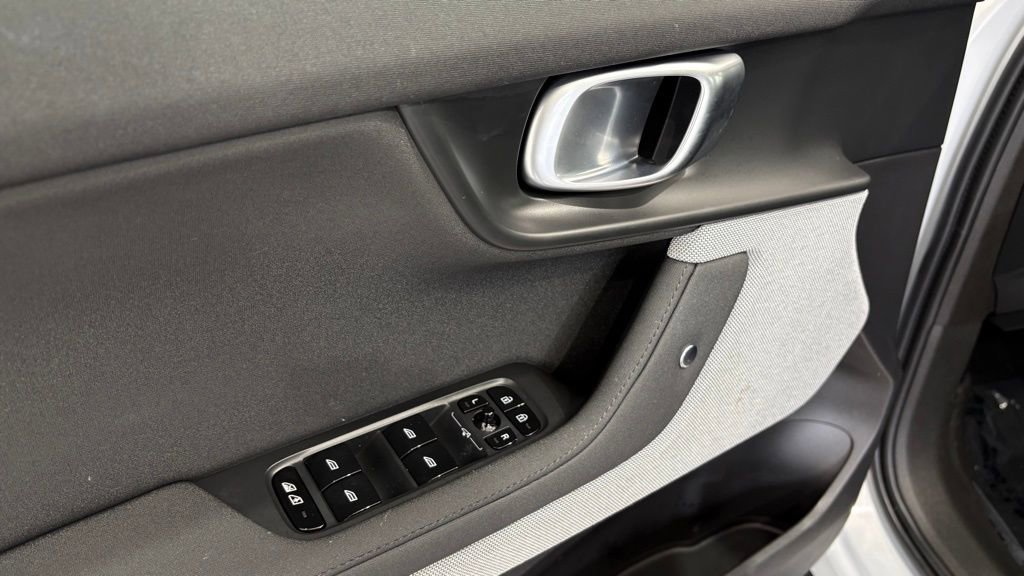 Used 2024 Polestar Polestar 2 image 17