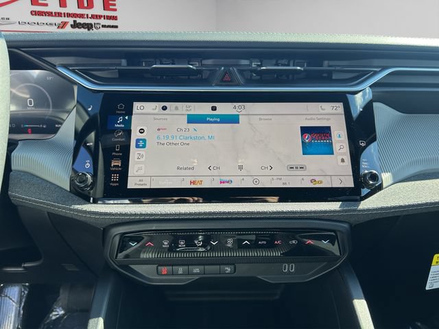 New 2026 Jeep Cherokee Laredo AWD/4WD image 17
