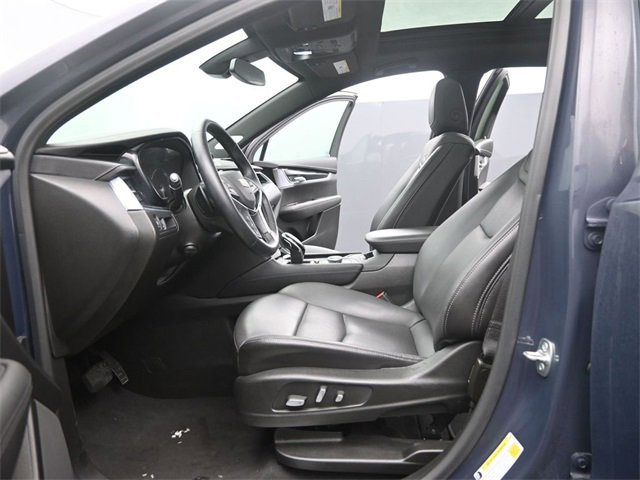 Certified 2025 Cadillac XT5 Premium Luxury image 10