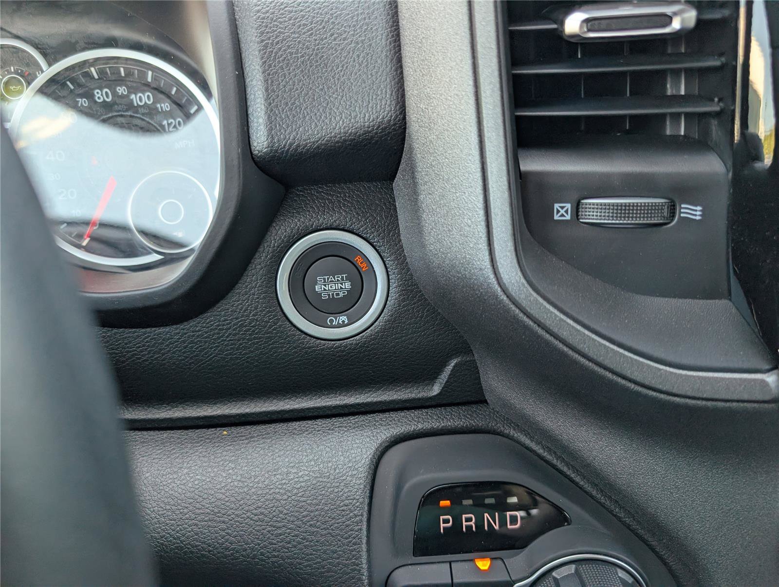 New 2026 RAM 1500 Express AWD/4WD image 21