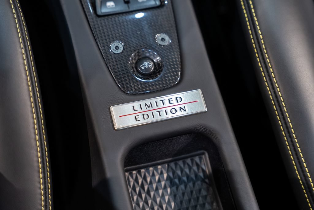 Certified 2015 Ferrari 458 Speciale A RWD image 44