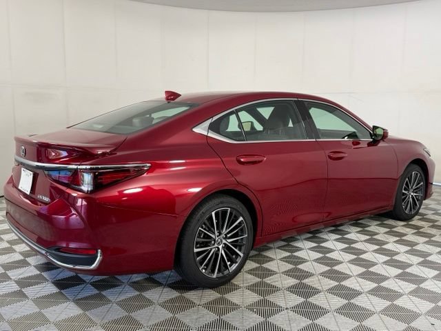 Used 2025 Lexus ES 300h w/ Premium Package FWD image 9