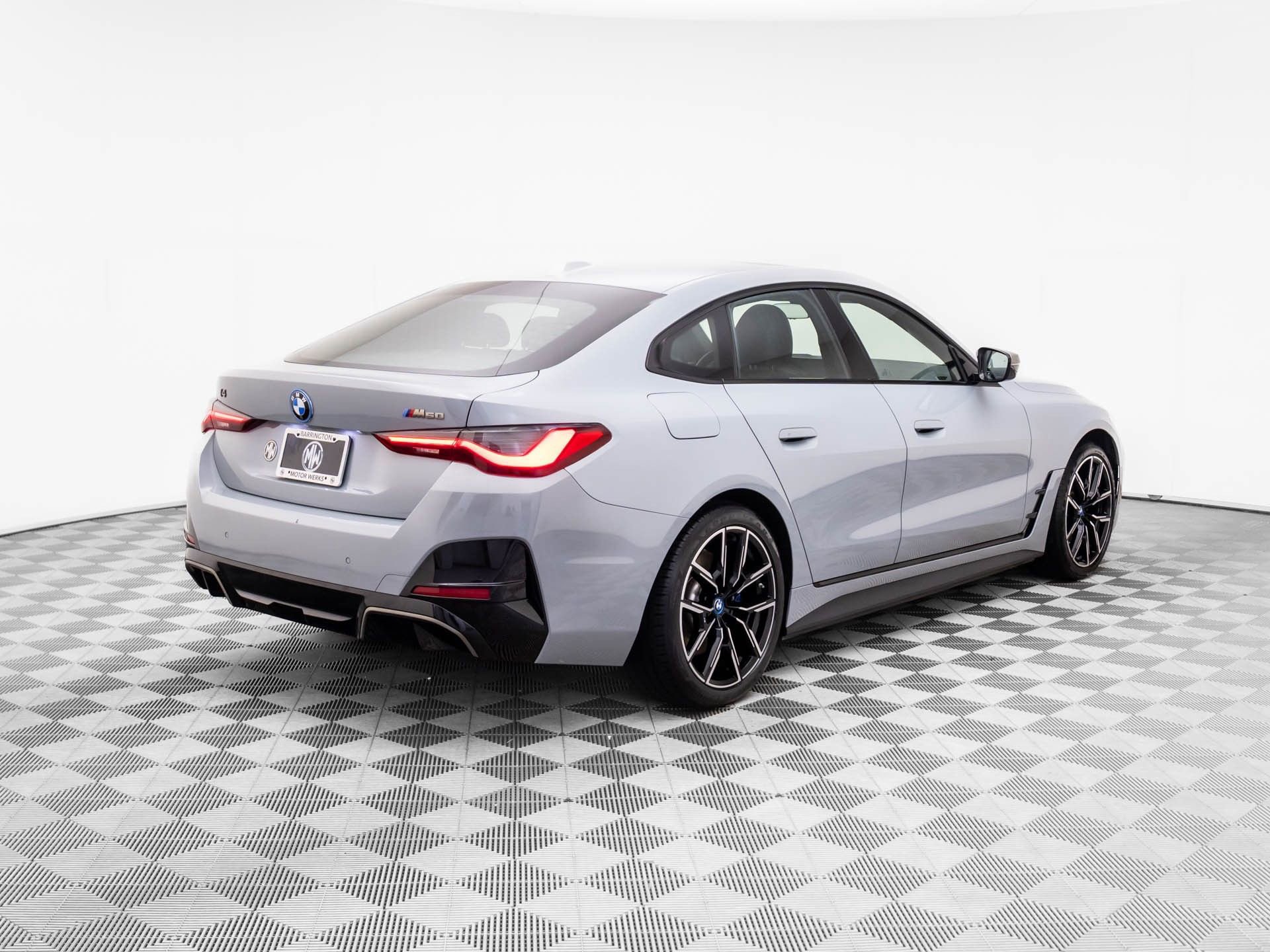 Used 2023 BMW i4 M50 w/ Premium Package image 9