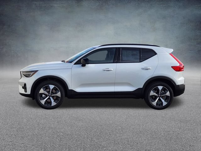 New 2026 Volvo XC40 B5 Plus w/ Protection Package Premier AWD/4WD image 4