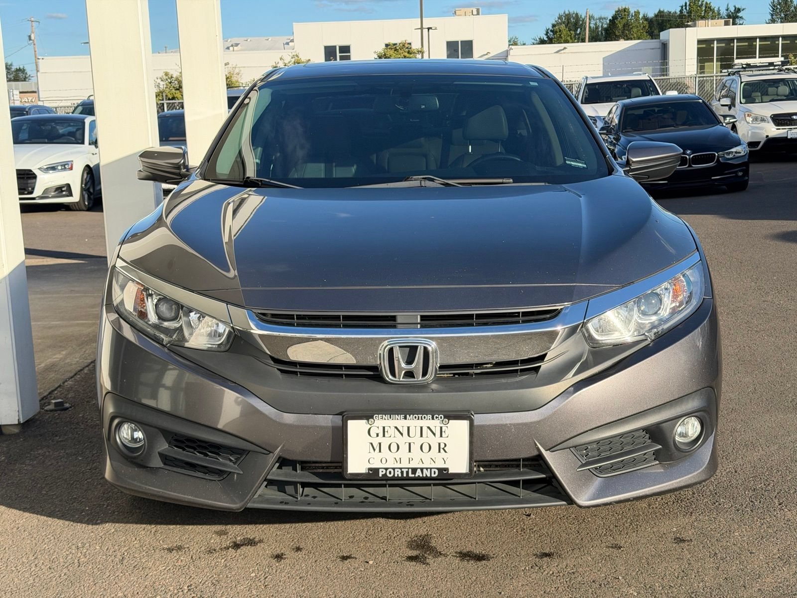 Used 2018 Honda Civic EX-L image 2