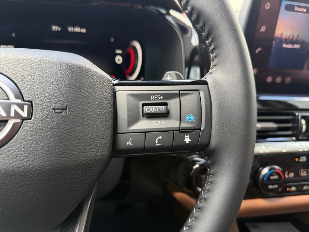 New 2026 Nissan Pathfinder Platinum w/ Cargo Package FWD image 22