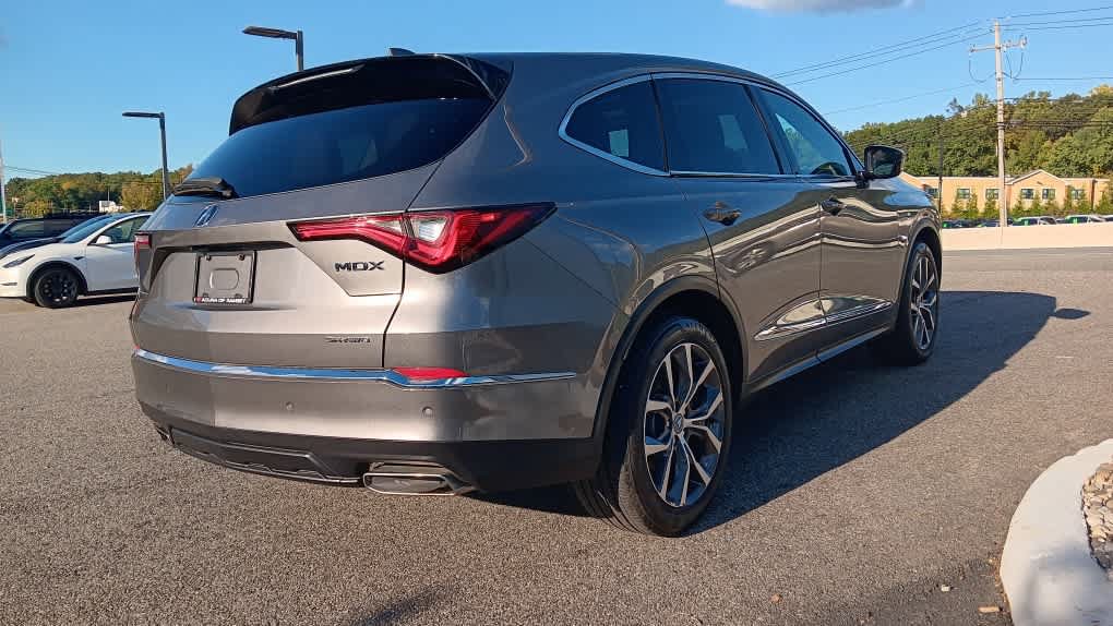 Used 2023 Acura MDX w/ Technology Package AWD/4WD image 6