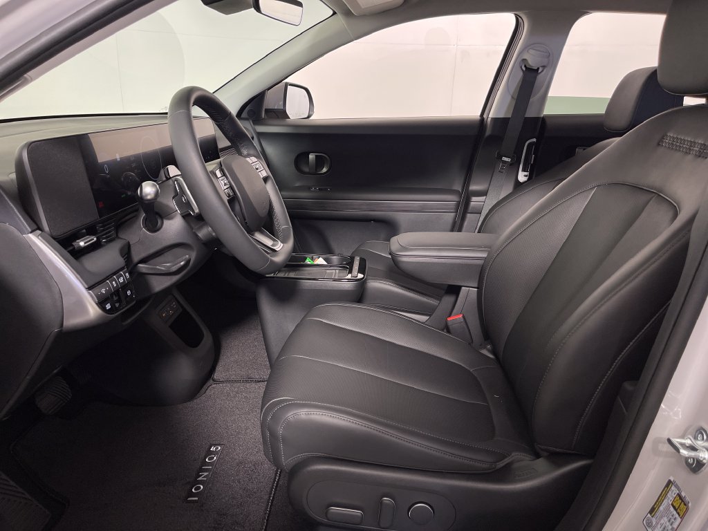 New 2027 Hyundai Ioniq 5 SEL RWD image 12