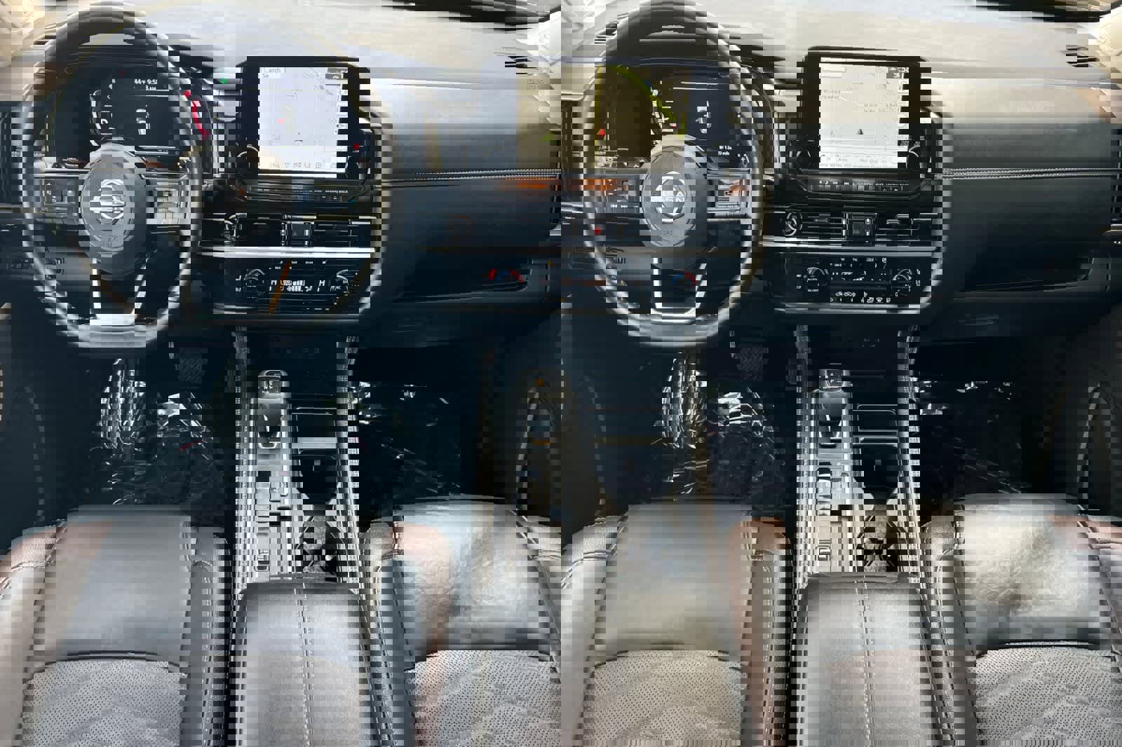 Certified 2024 Nissan Pathfinder Platinum w/ Cargo Package image 4