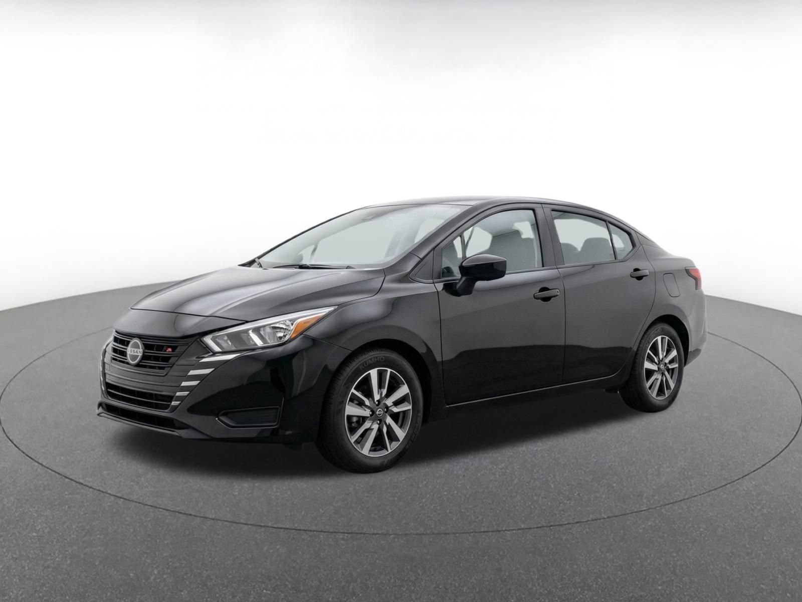 Used 2025 Nissan Versa SV FWD image 7