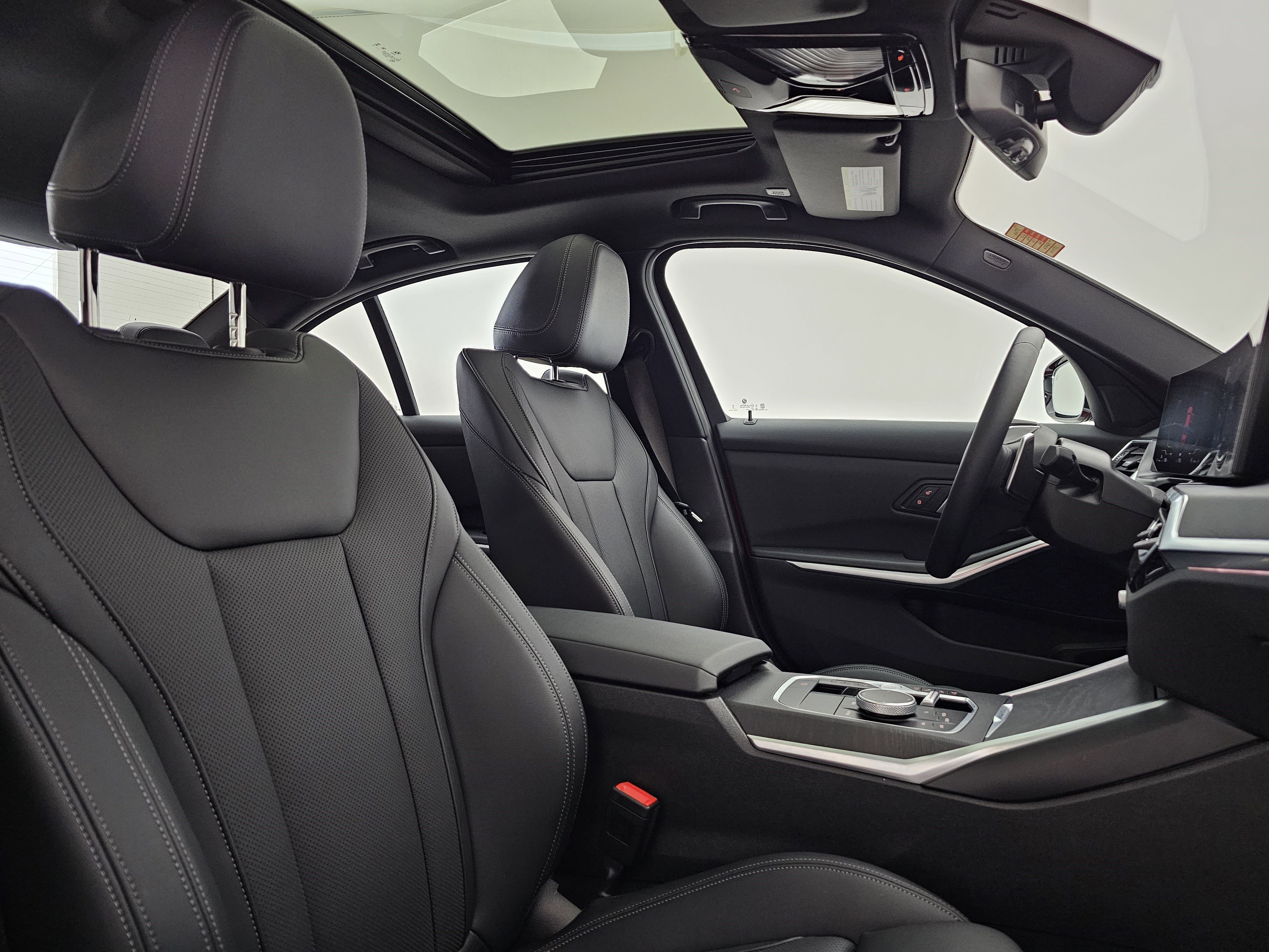 Used 2024 BMW 330i xDrive Sedan image 14