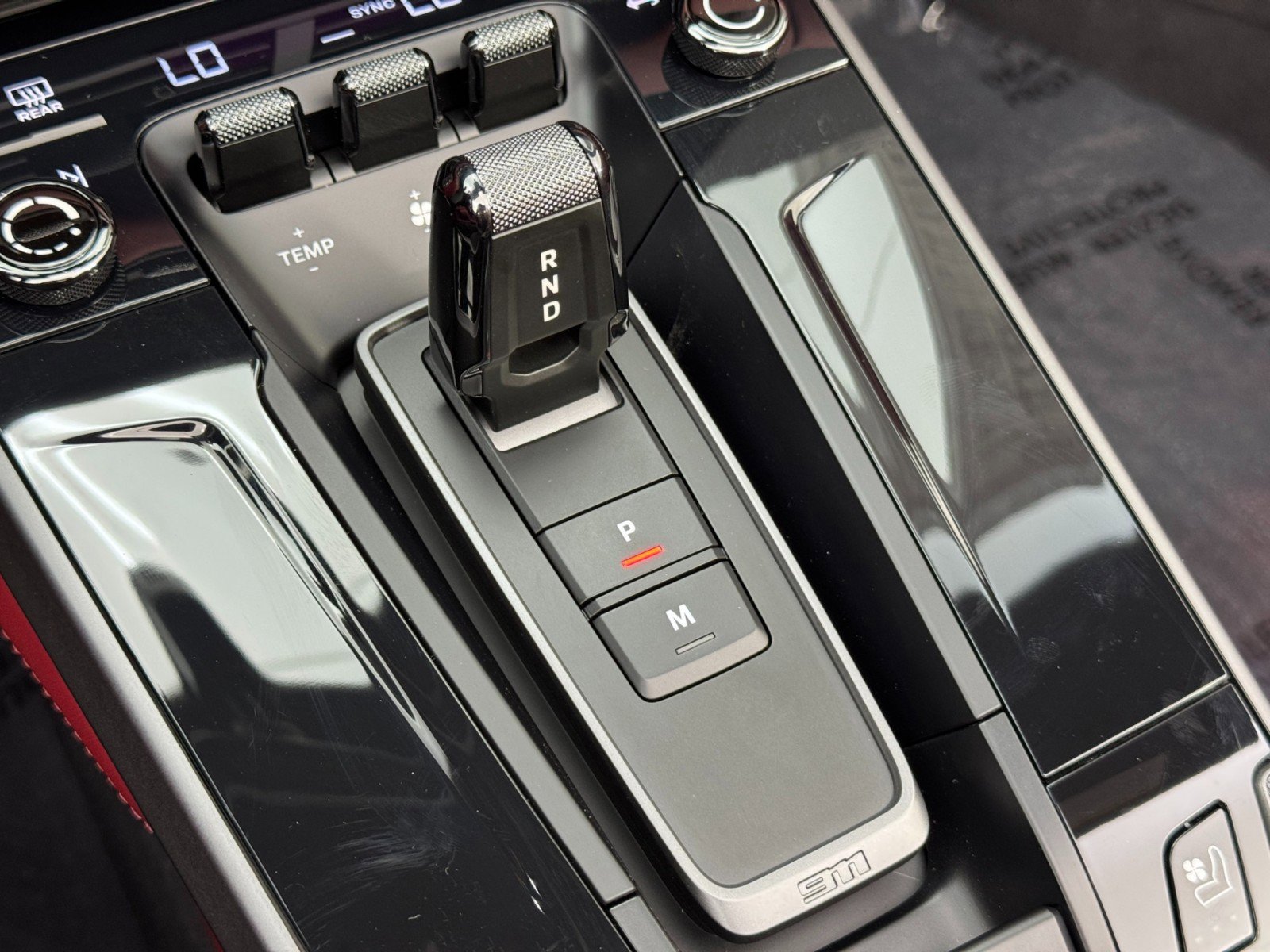 Used 2025 Porsche 911 Carrera image 34