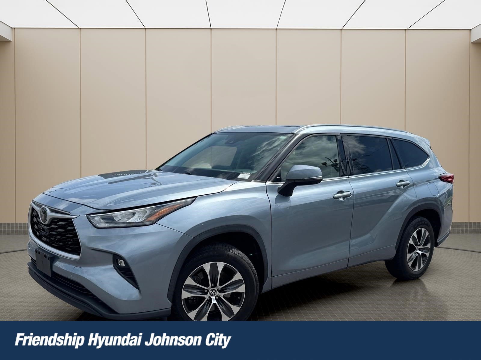 Used 2020 Toyota Highlander XLE