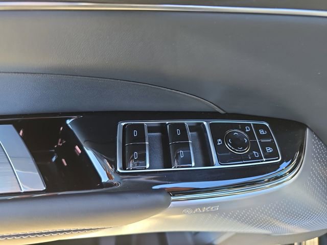 Used 2026 Cadillac Lyriq V image 31