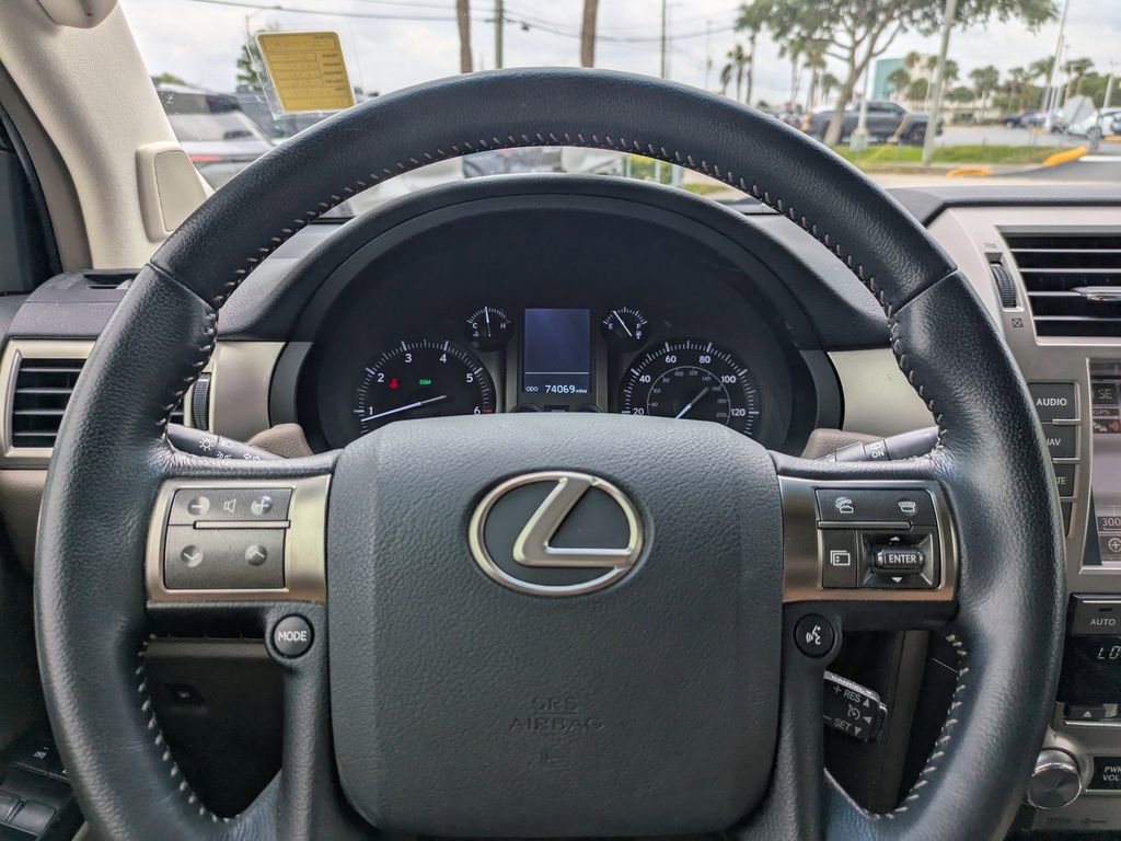 Used 2019 Lexus GX 460 w/ Navigation Package AWD/4WD image 28